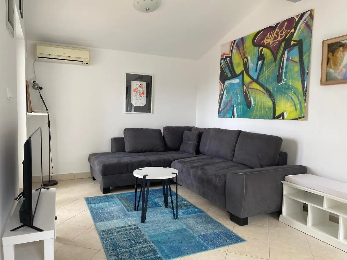 Sea View Apartment, 4 Min. By Foot To Main Beach Jadranovo Apartment