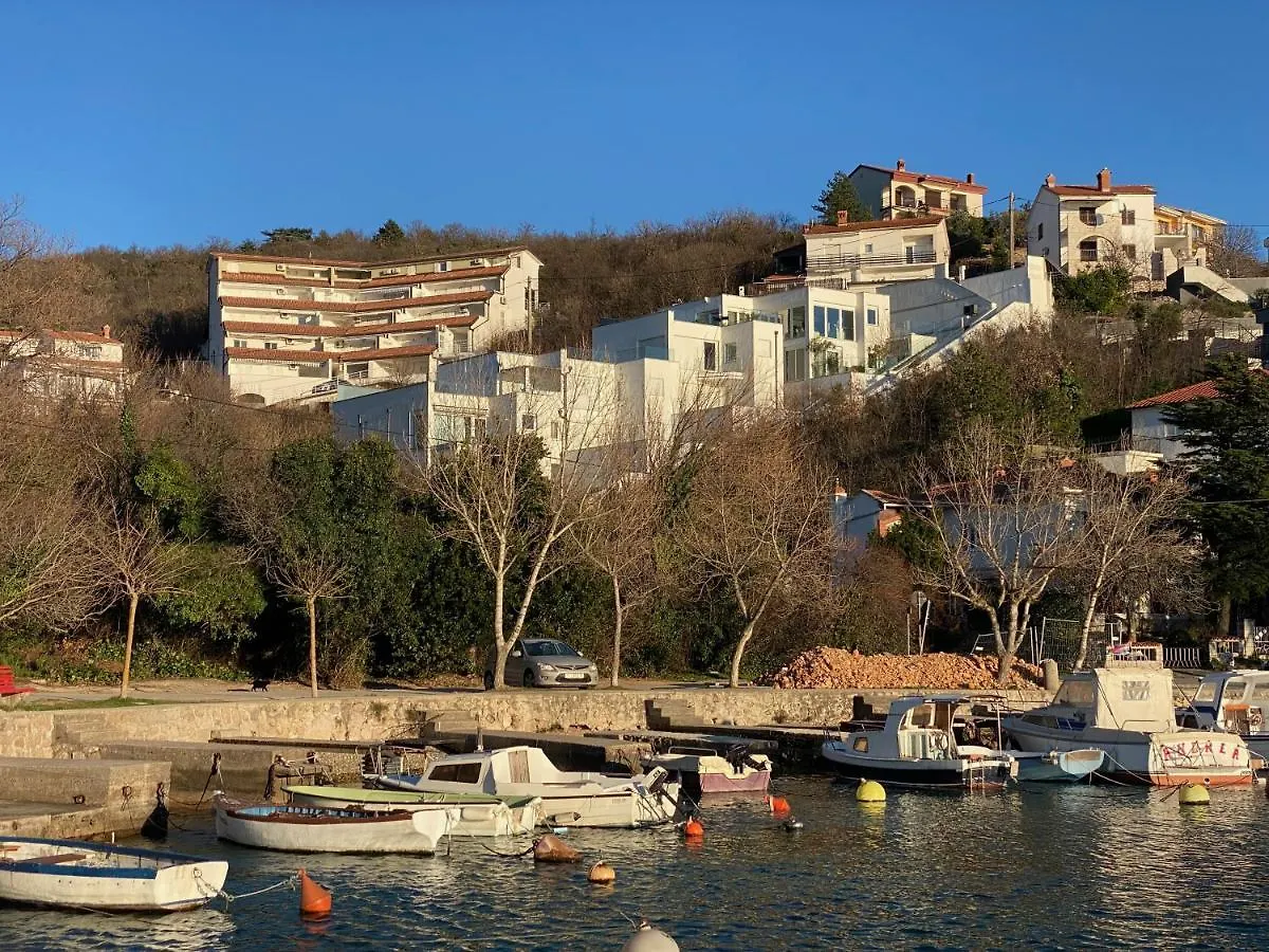 Sea View Apartment, 4 Min. By Foot To Main Beach Jadranovo Apartment